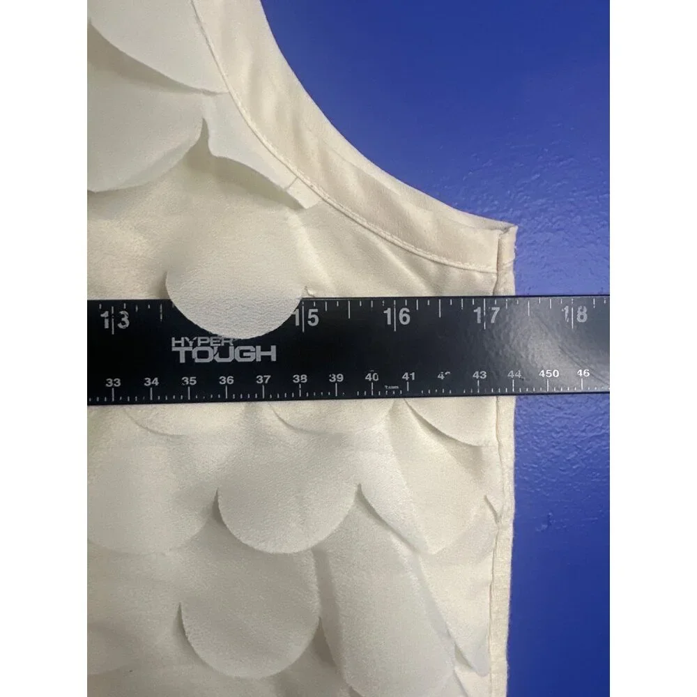 Fun & Flirt Women’s Medium Cream Scalloped Layered Tank Top Textured Sleeveless - Picture 5 of 6